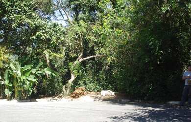 Imagem: O terreno possui 2.021m² de Área e está localizado em Vila