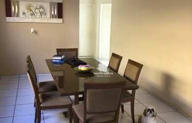 Imagem: A casa possui 3 Dormitórios, 4 Banheiros, 3 Vagas na garagem