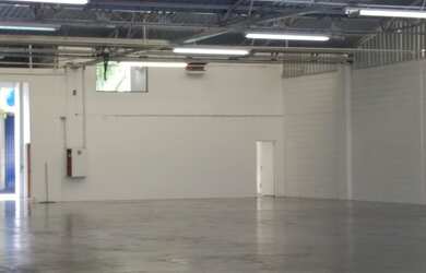 Imagem: O depósito possui 1500m² de Área e está localizado em Nova