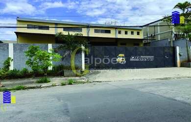 Imagem: O depósito possui 5 Vagas na garagem, 960m² de Área e está