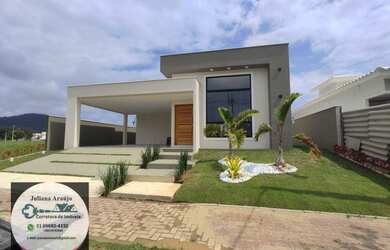 Imagem: A casa em condomínio possui 3 Dormitórios, 3 Banheiros, 3