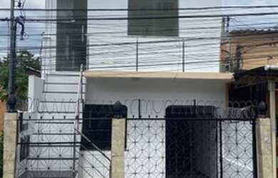 Imagem: A casa possui 5 Dormitórios, 5 Banheiros, 1 Vaga na garagem