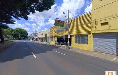 Imagem: O depósito possui 1.070m² de Área e está localizado em