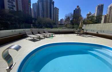 Imagem: O apartamento possui 4 Dormitórios, 5 Banheiros, 3 Vagas na