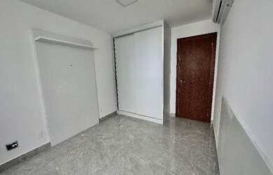 Imagem: O apartamento possui 2 Dormitórios, 2 Banheiros, 2 Vagas na