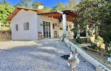 Imagem: A chácara possui 12.000m² de Área e está localizado em