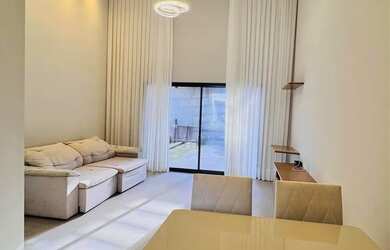 Imagem: A casa em condomínio possui 3 Dormitórios, 2 Banheiros, 3