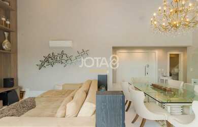 Imagem: O apartamento possui 3 Dormitórios, 5 Banheiros, 3 Vagas na