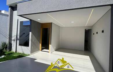 Imagem: A casa possui 3 Dormitórios, 2 Banheiros, 77m² de Área e