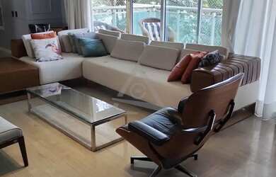 Imagem: O apartamento possui 3 Dormitórios, 5 Banheiros, 3 Vagas na