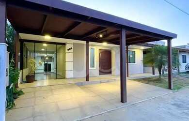 Imagem: A casa em condomínio possui 3 Dormitórios, 3 Banheiros, 2