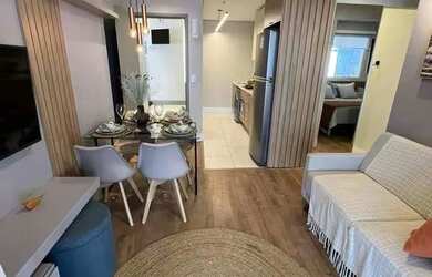 Imagem: O apartamento possui 2 Dormitórios, 1 Banheiro, 1 Vaga na garagem