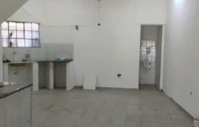 Imagem: O depósito para alugar possui e está localizado em Cidade