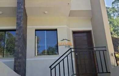 Imagem: A casa à venda possui 2 Dormitórios, 2 Banheiros, 1 Vaga na