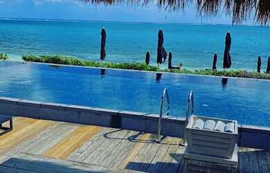 Imagem: A casa em condomínio possui 5 Dormitórios, 5 Banheiros, 5