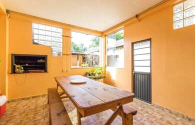 Imagem 10: Casa em Menino Deus. Churrasqueira, Ar-condicionado, Área de serviçoe330m²...