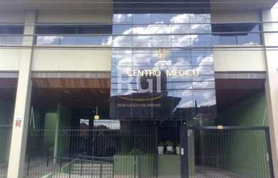 Imagem: O depósito possui 5 Vagas na garagem, 1.046m² de Área e