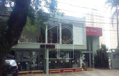 Imagem: O depósito possui 5 Vagas na garagem, 976m² de Área e está