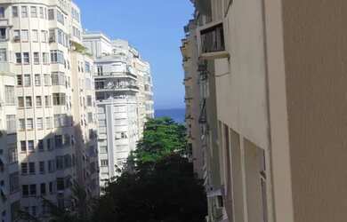 Imagem: O apartamento possui 2 Dormitórios, 2 Banheiros e 60m² de