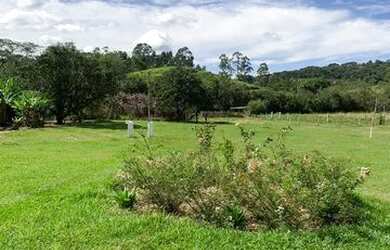 Imagem: O terreno possui 600m² de Área e está localizado em Centro