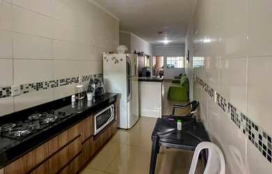 Imagem: A casa possui 2 Dormitórios, 1 Banheiro, 90m² de Área e