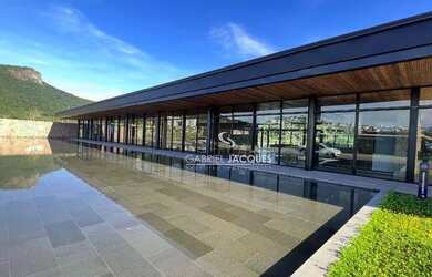 Imagem: O terreno possui 300m² de Área e está localizado em Pedra