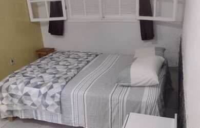 Imagem: A kitnet possui 1 Dormitório, 1 Banheiro e está localizado