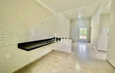 Imagem: A casa em condomínio possui 3 Dormitórios, 2 Banheiros, 2