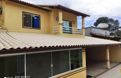 Imagem: A casa em condomínio possui 4 Dormitórios, 4 Banheiros, 2