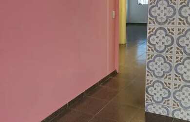 Imagem: A casa possui 3 Dormitórios, 2 Banheiros, 3 Vagas na garagem