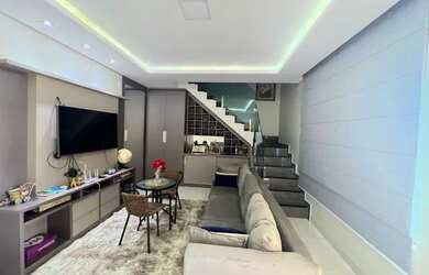 Imagem: A casa em condomínio possui 3 Dormitórios, 4 Banheiros, 3