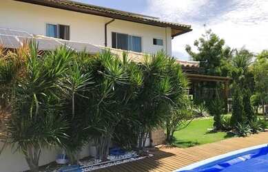 Imagem: A casa em condomínio possui 4 Dormitórios, 5 Banheiros, 3