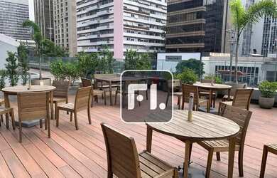 Imagem: O depósito possui 4 Vagas na garagem e 464m² de Área e está