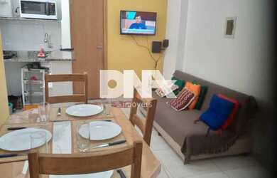 Imagem: O apartamento possui 1 Dormitório, 1 Banheiro, 30m² de Área