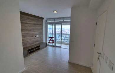 Imagem: O apartamento possui 2 Dormitórios, 2 Banheiros, 2 Vagas na