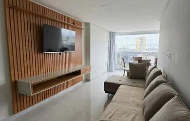 Imagem: O apartamento possui 3 Dormitórios, 1 Banheiro, 2 Vagas na