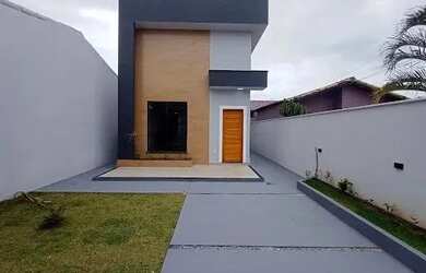 Imagem: A casa possui 3 Dormitórios, 3 Banheiros, 3 Vagas na garagem