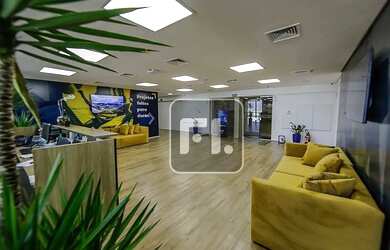 Imagem: O depósito possui 5 Vagas na garagem, 1.068m² de Área e