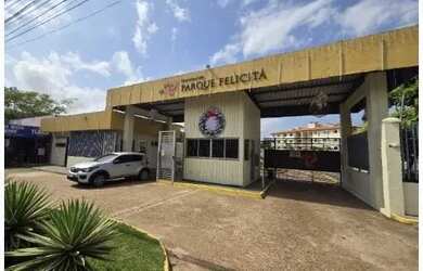 Imagem: O apartamento possui 3 Dormitórios, 2 Banheiros, 1 Vaga na