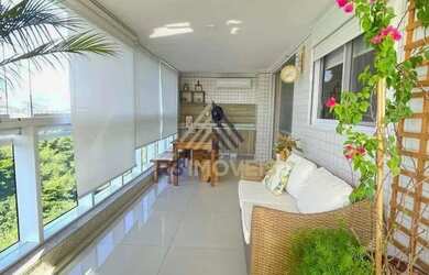 Imagem: O apartamento possui 4 Dormitórios, 4 Banheiros, 2 Vagas na