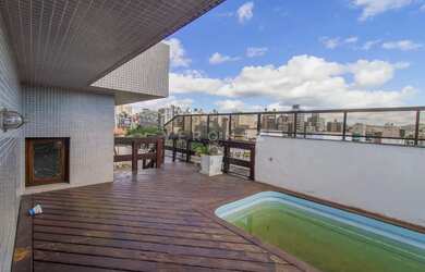 Imagem: O apartamento na cobertura e possui 2 Dormitórios, Suítes