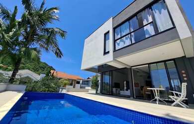 Imagem: O apartamento possui 3 Dormitórios, 5 Banheiros, 2 Vagas na