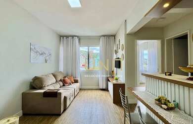 Imagem: O apartamento possui 1 Dormitório, 1 Banheiro, 1 Vaga na garagem