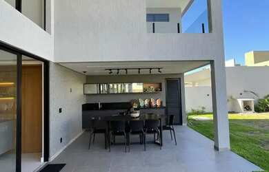 Imagem: O apartamento possui 5 Dormitórios, 5 Banheiros, 5 Vagas na