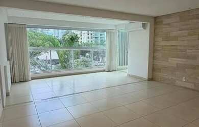 Imagem: O apartamento possui 3 Dormitórios, 4 Banheiros, 2 Vagas na