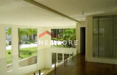 Imagem: A casa em condomínio possui 5 Dormitórios, 5 Banheiros, 5