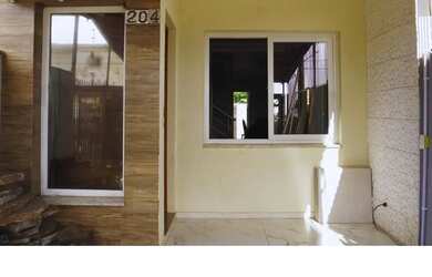 Imagem: A casa possui 2 Dormitórios, 2 Banheiros, 1 Vaga na garagem