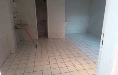 Imagem: A casa possui 1 Dormitório, 1 Banheiro, 30m² de Área e está