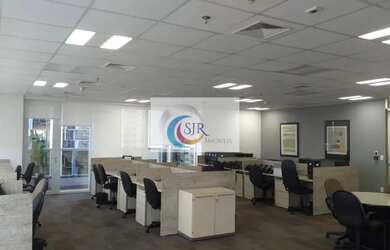 Imagem: O depósito possui 5 Vagas na garagem, 406m² de Área e está