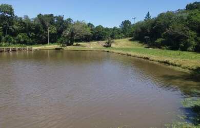 Imagem: O terreno possui 5.001m² de Área e está localizado em Fiuza